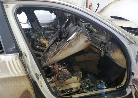 2006 BMW 330 I из США, поврежденный, VIN WBAVB33526PS16938